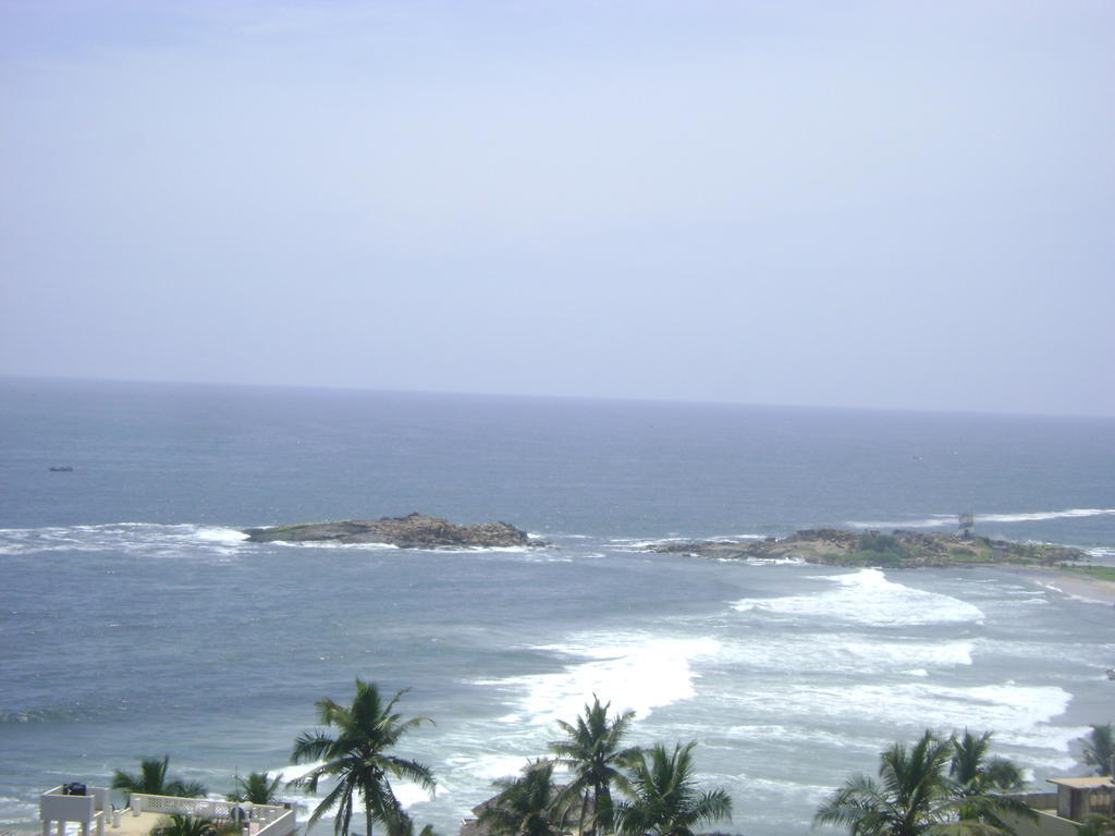 Sun Tara Beach Resort Kovalam Extérieur photo